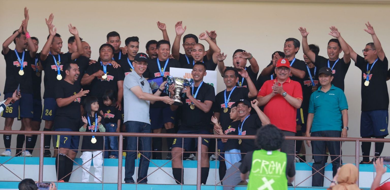 Bakeuda Sambas Juara Football Festival Dies Natalis Untan ke-65